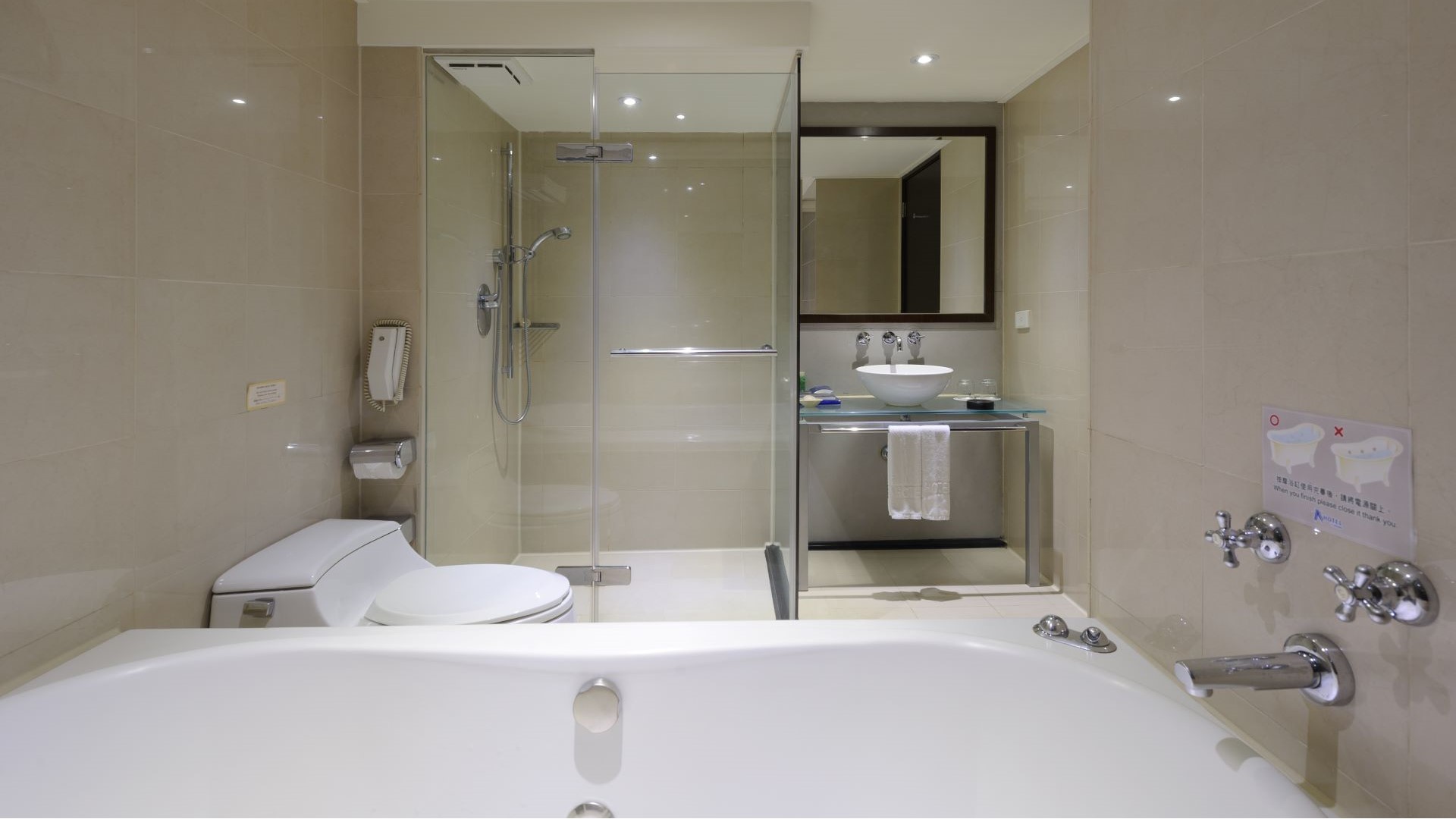 エグゼクティブトリプルルーム2