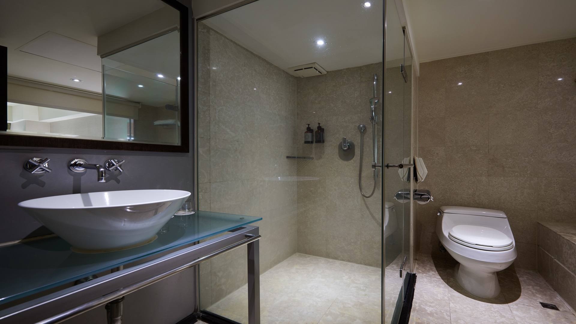 Executive Room4